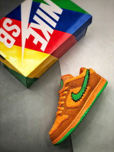 Nike SB Dunk Low Grateful Dead Bears Orange