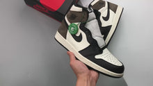 Load and play video in Gallery viewer, Air Jordan 1 Retro High Dark Mocha
