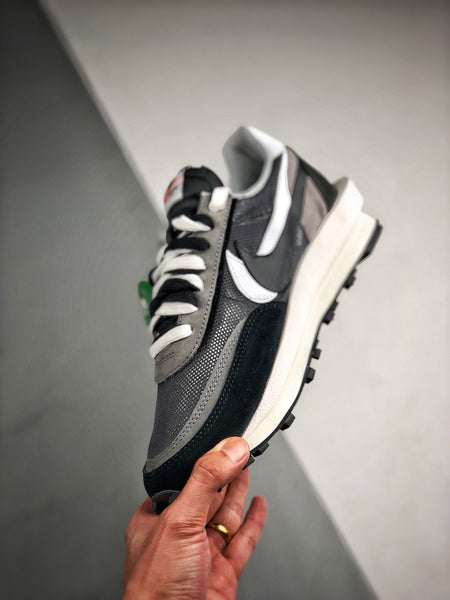 Nike LD Waffle Sacai Dark Grey Black Anthracite