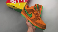 Load and play video in Gallery viewer, Nike SB Dunk Low Grateful Dead Bears Orange
