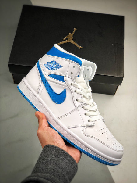 Air Jordan 1 Mid UNC