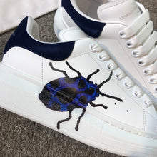 Load image into Gallery viewer, Alexander McQueen Oversized BlueBeatle
