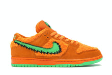 Load image into Gallery viewer, Nike SB Dunk Low Grateful Dead Bears Orange
